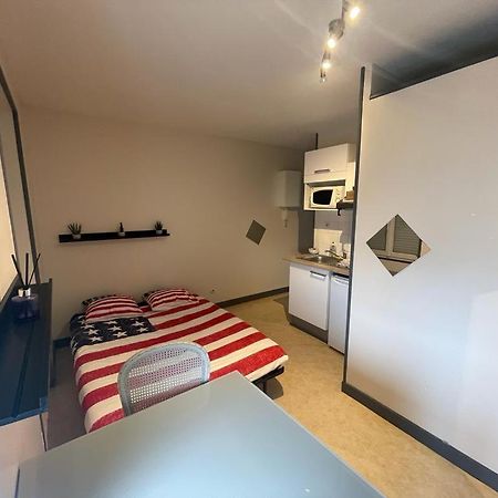 Studio Agreable Et Lumineux Appartement Niort Buitenkant foto