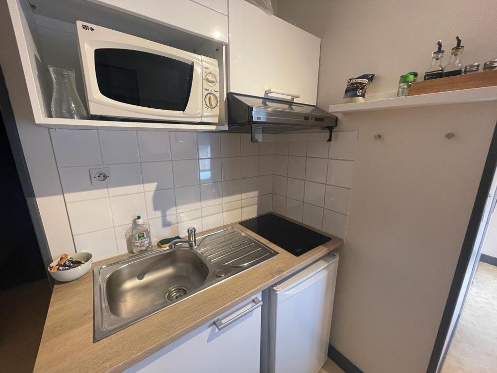 Studio Agreable Et Lumineux Appartement Niort Buitenkant foto